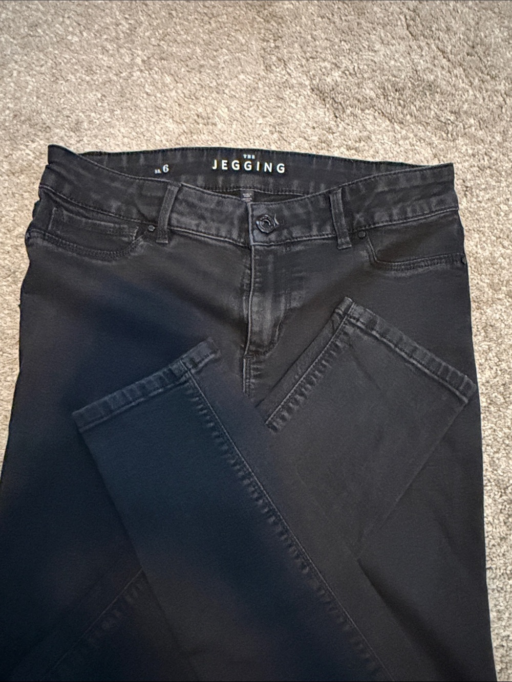 White House Black Market Women’s Black Skinny Jeans